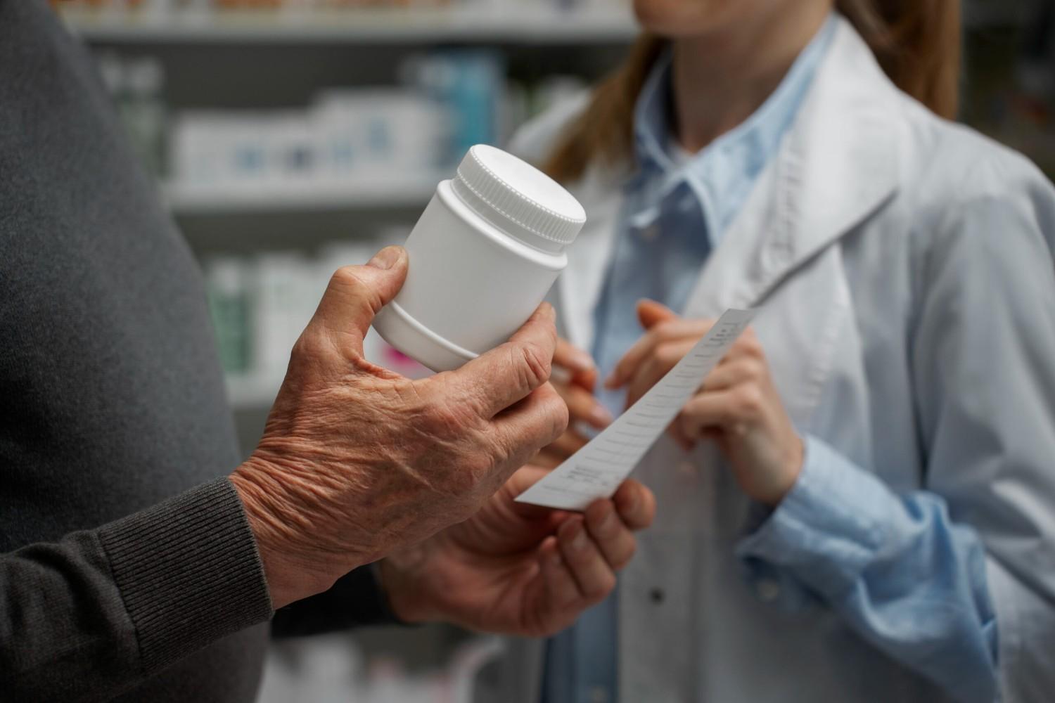 Pharmacy Technician Online Course with hands-on training for CPhT Certification